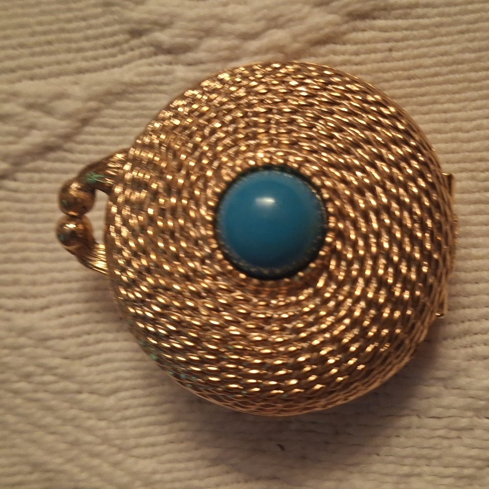 Estee Lauder Gold Solid Perfume Compact - image 4